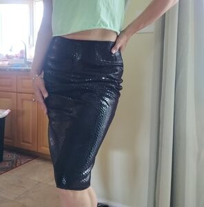 Austin Reed Elegant Black Snake Print Leather Skirt 6
